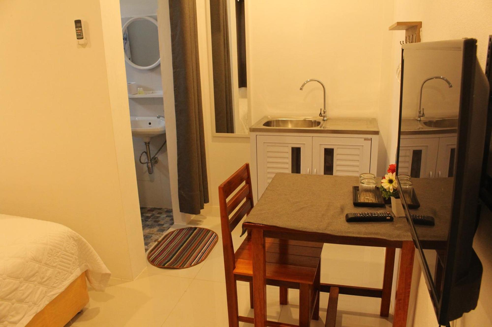 Avalon Residence2 Саванакет Екстериор снимка