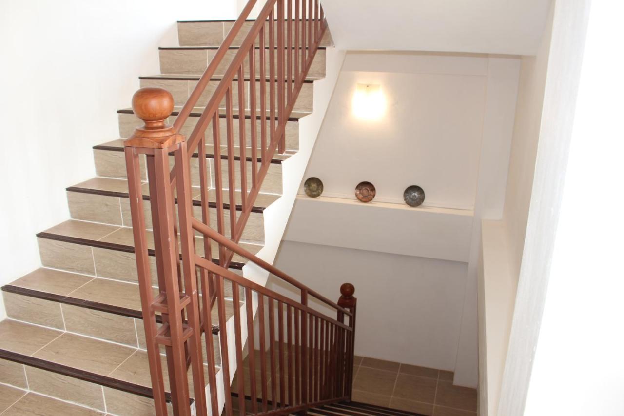 Avalon Residence2 Саванакет Екстериор снимка